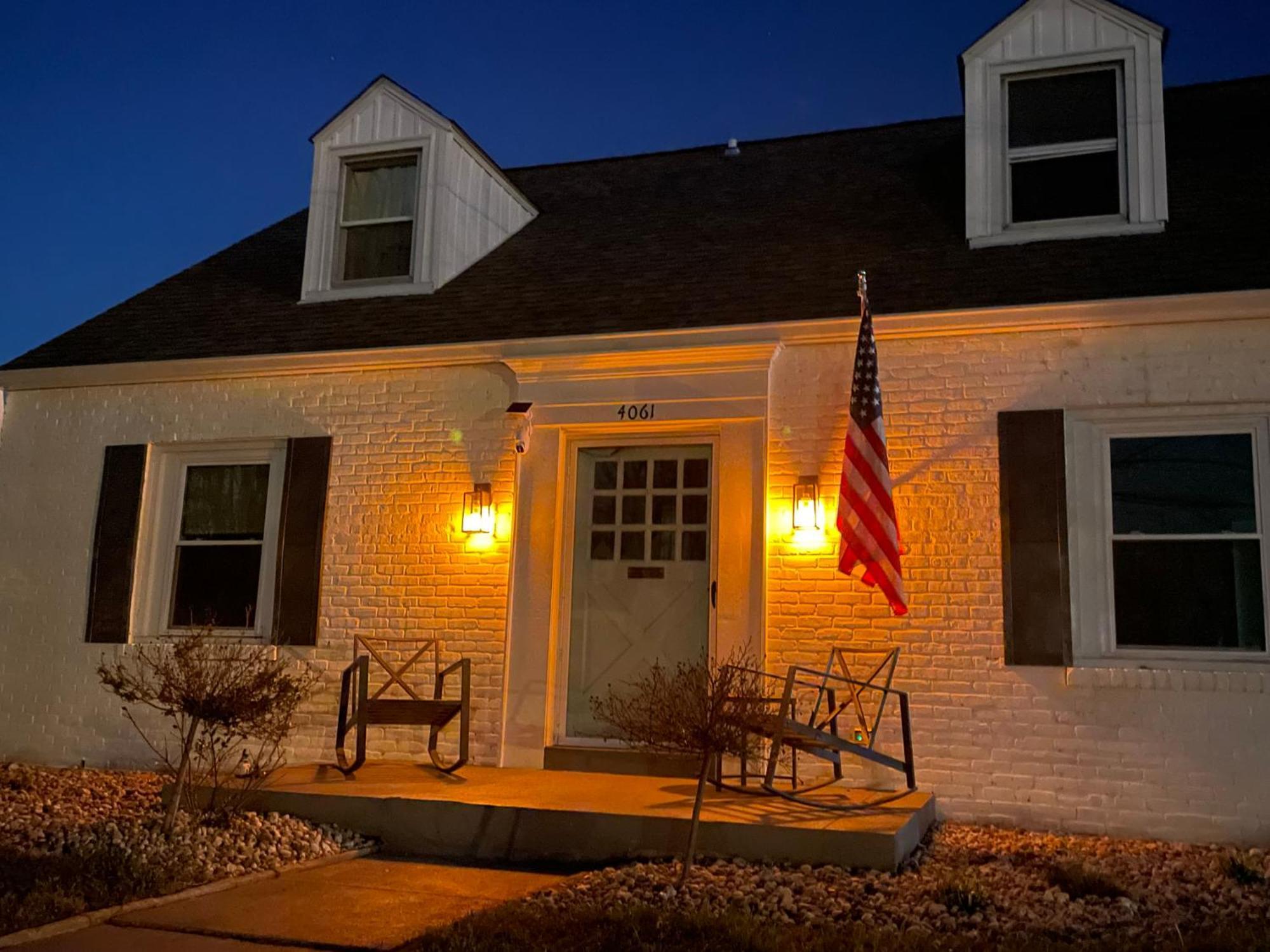 Holiday home 4 Bed 3 Bath Heart Of Louisville